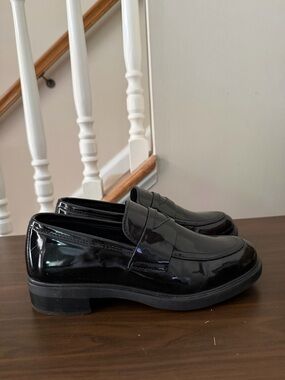 Steve Madden Black Patent Penny Loafers